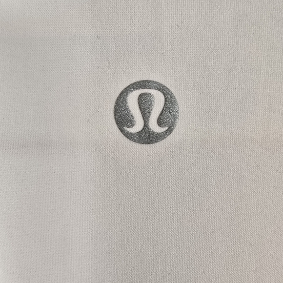 Lululemon Mesh in Motion Racerback in Dove Grey size 6? Activewear Athlete - Picture 7 of 8